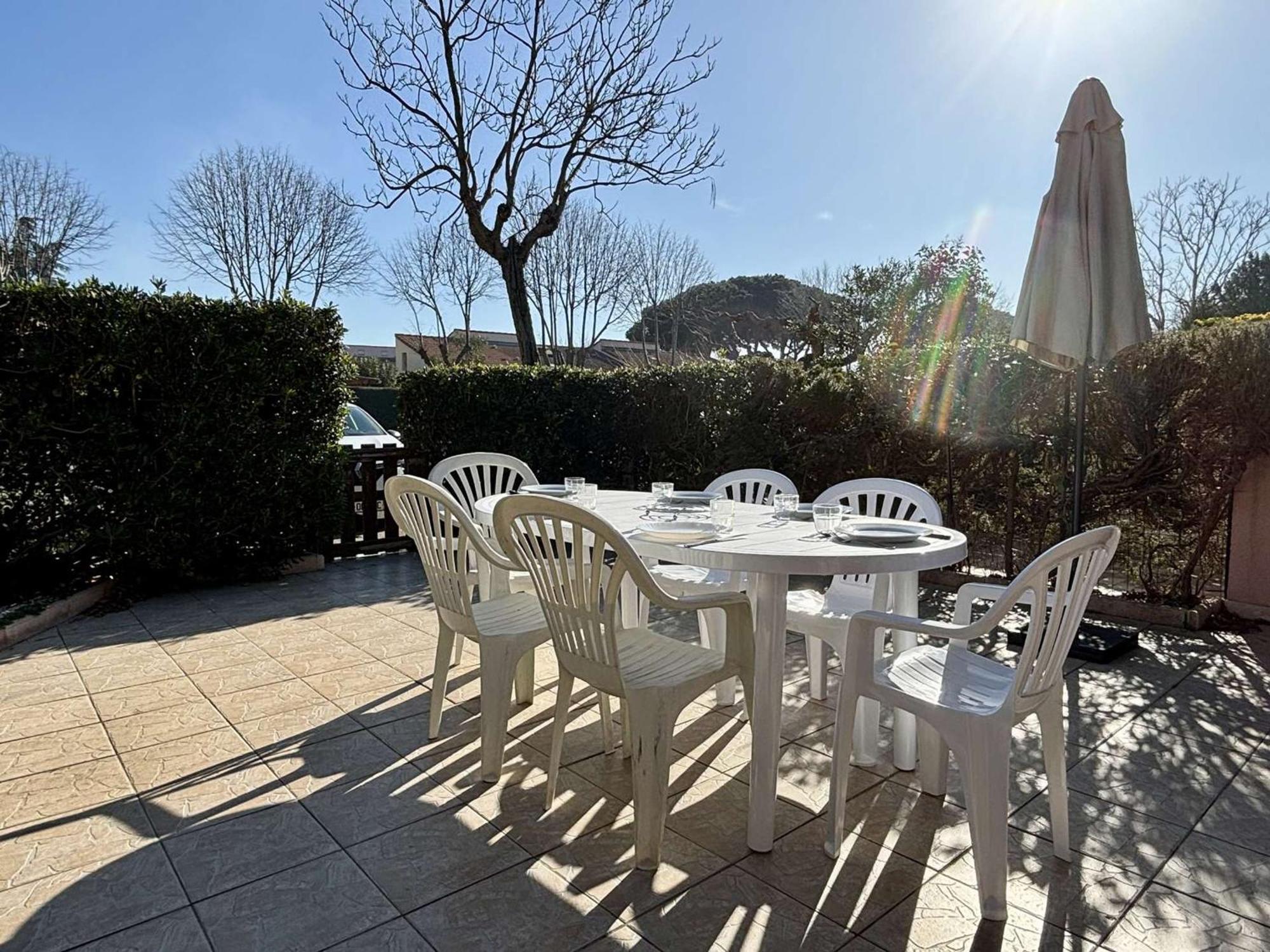 Maison 2 Pieces Avec Mezzanine, Piscine Et Parking Prives, 6 Couchages A 700M De La Plage - Argeles-Sur-Mer - Fr-1-225-74 Экстерьер фото